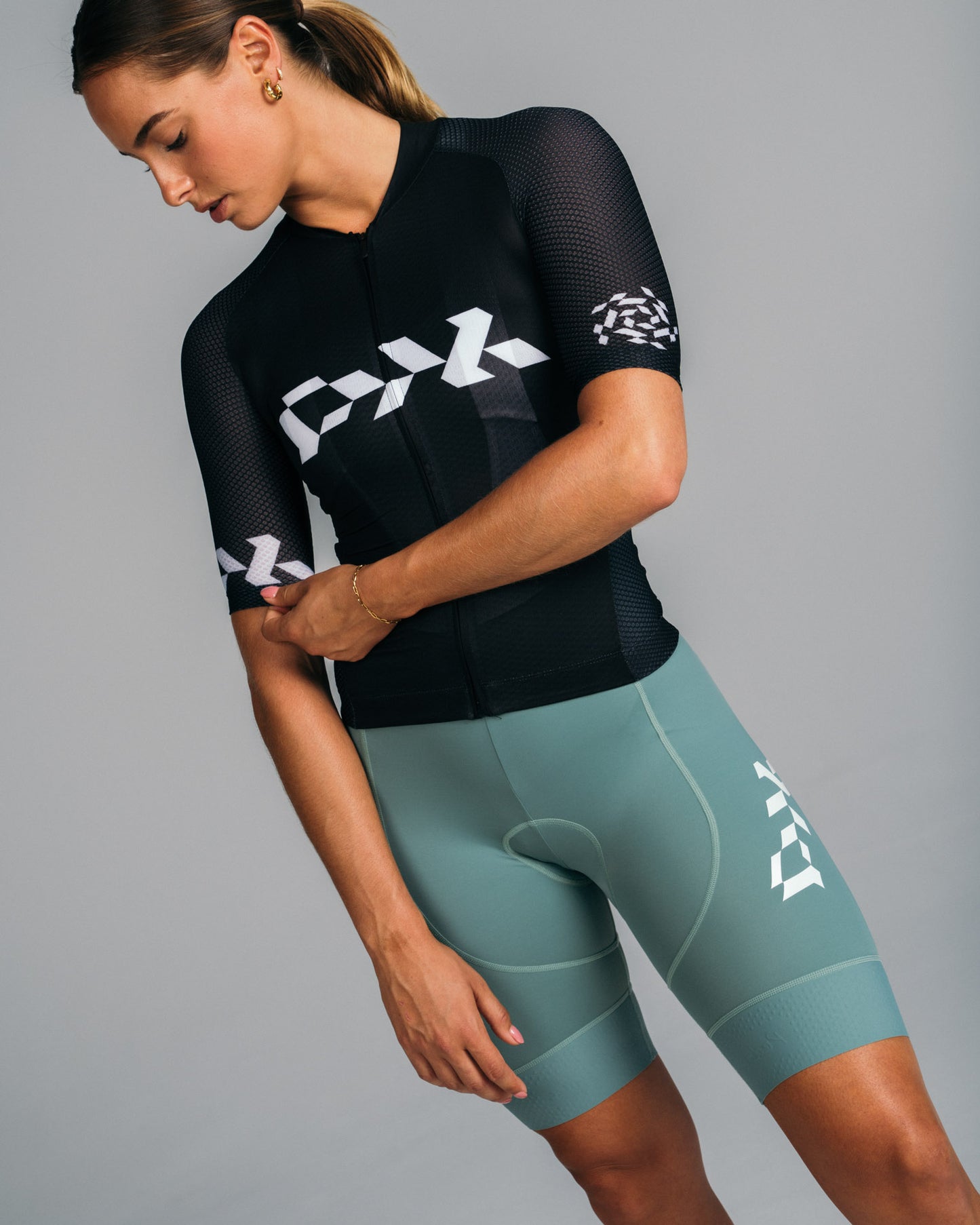 Women's Core Jersey - Black White (24)