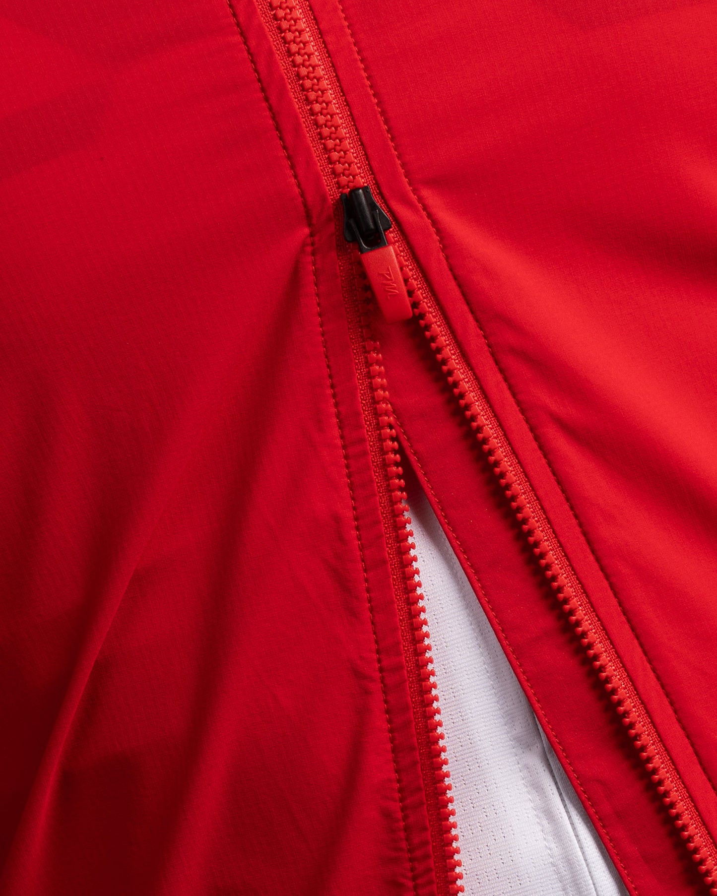 Men's Core Light Jacket - Cherry