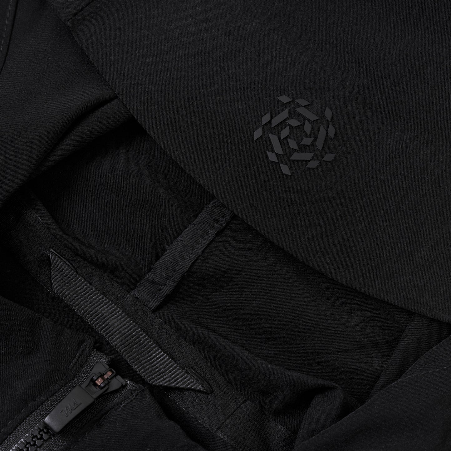 Movement Jacket - Black