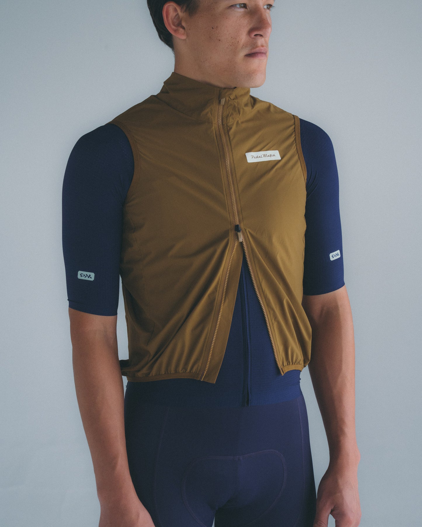 Men's Core Light Vest - Brown